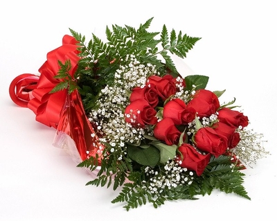 Every Day - Dozen Red Rose Bouquet