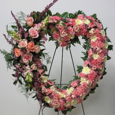 Funeral Wreaths, Crosses and Custom Themes - Funeral Heart