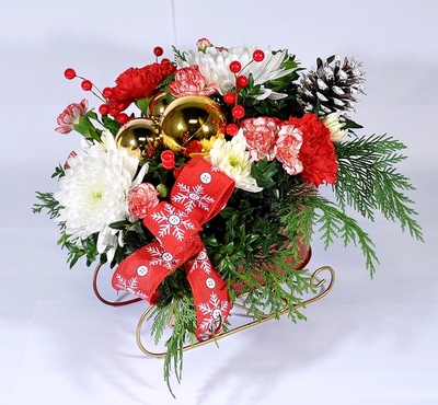 White wreath arranged by a florist in East Greenwich, RI : Busy